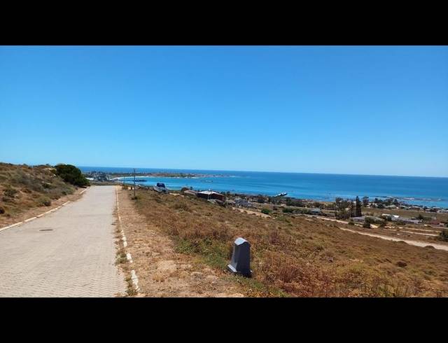 LAND FOR SALE IN DA GAMA BAY